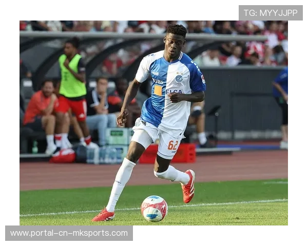 穆西亚拉伤愈归队，谈中场攻防角色适应性